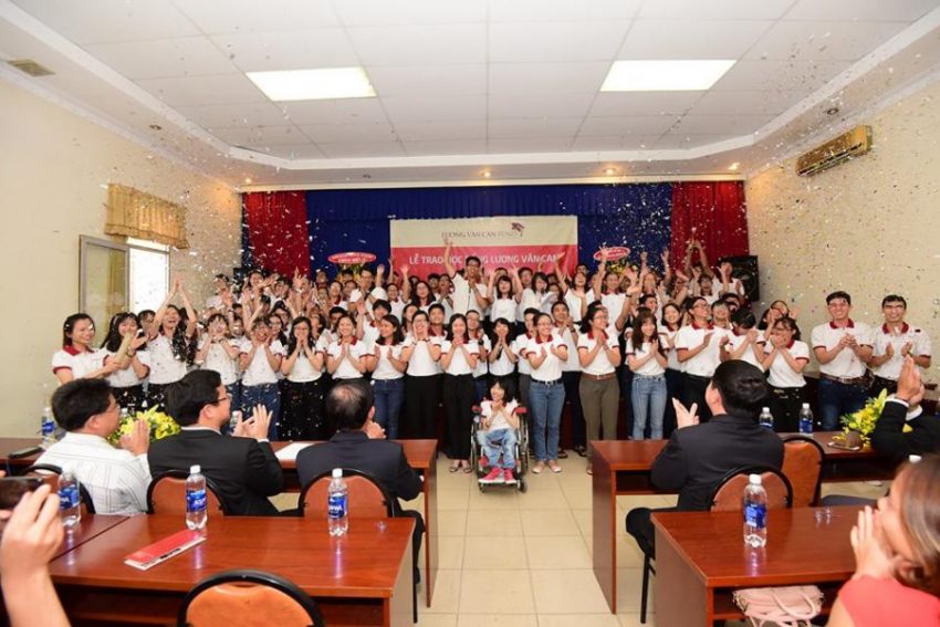 Học bổng Lương Văn Can