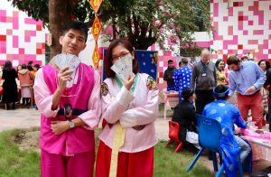 tieng-rao-cua-ba-dua-nam-sinh-ha-tinh-toi-washington-voi-hoc-bong-260-000-usd