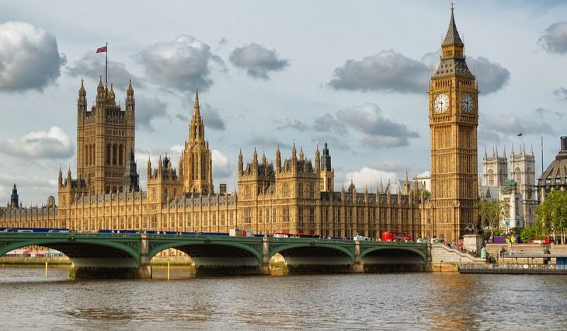 hoc-bong-thac-si-tu-quy-pershing-square-tai-dai-hoc-oxford-2020