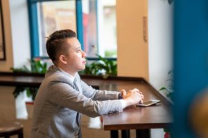 cu-soc-6-thang-va-nhung-nhoc-nhan-khong-nhu-tuong-tuong-qua-loi-ke-cua-du-hoc-sinh-uc